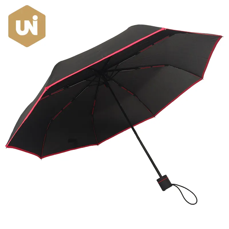 Roter Regenschirm mit reflektierenden Streifen, manuell zu öffnen